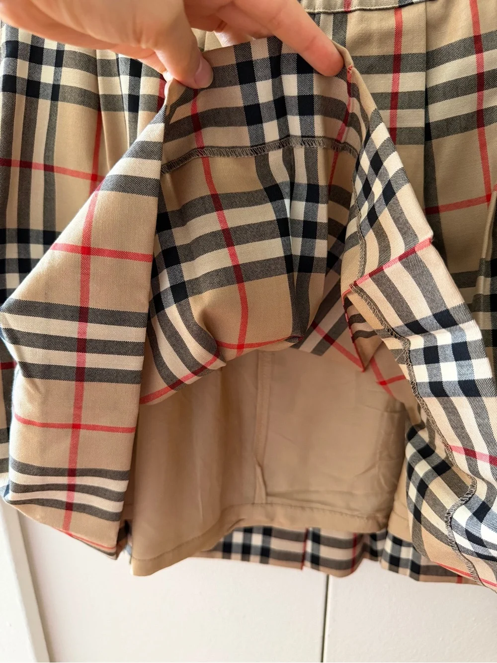 Burberry Beige Plaid Pleated Skirt with Black & Red Accents